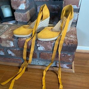 Yellow Wedge ankle lace up sandle